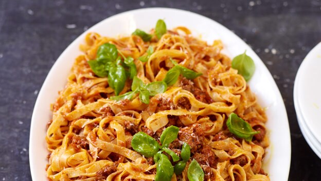 Tagliatelle alla Bolognese | Philips Chef Recipes